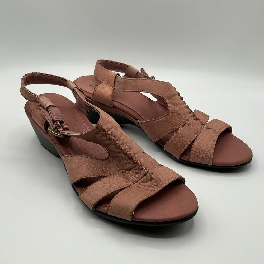 Clarks Bendables Dusty Rose Leather Ruched Wedge Slingback Sandals 9M Minimalist
